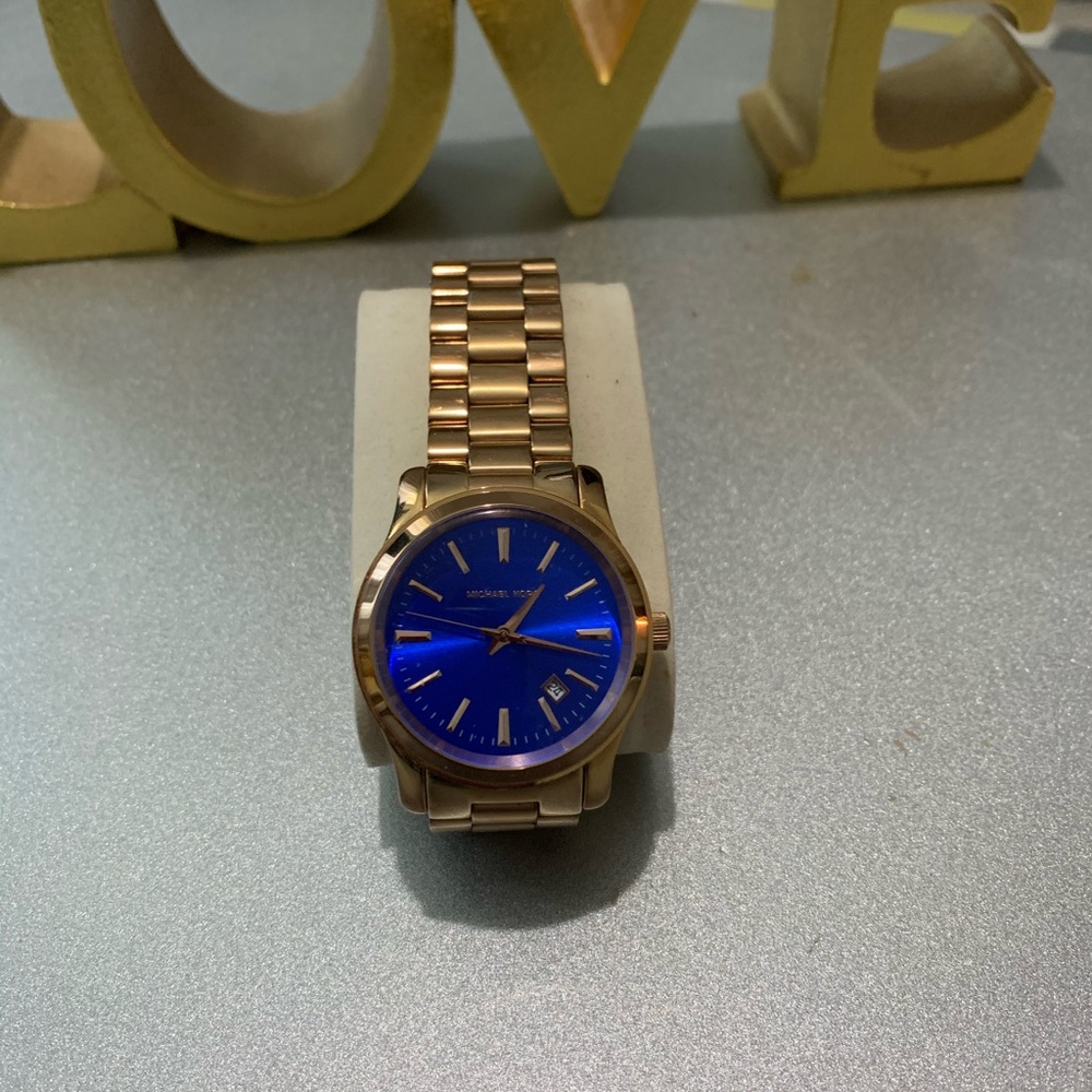 MICHAEL KORS